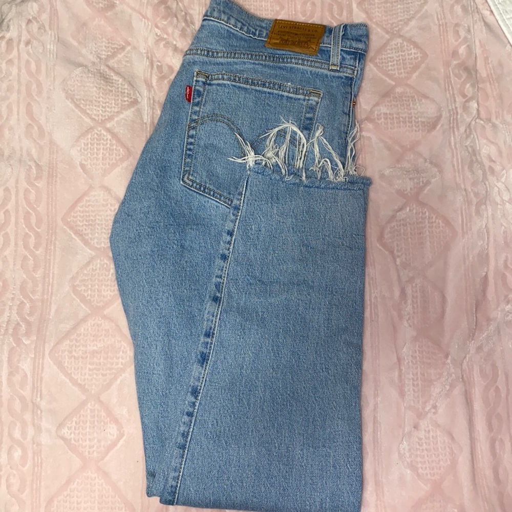 Levi’s wedgie jeans!